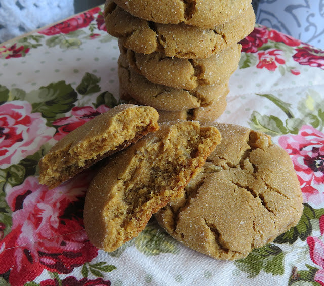 Nanny’s Molasses Cookies (small batch)