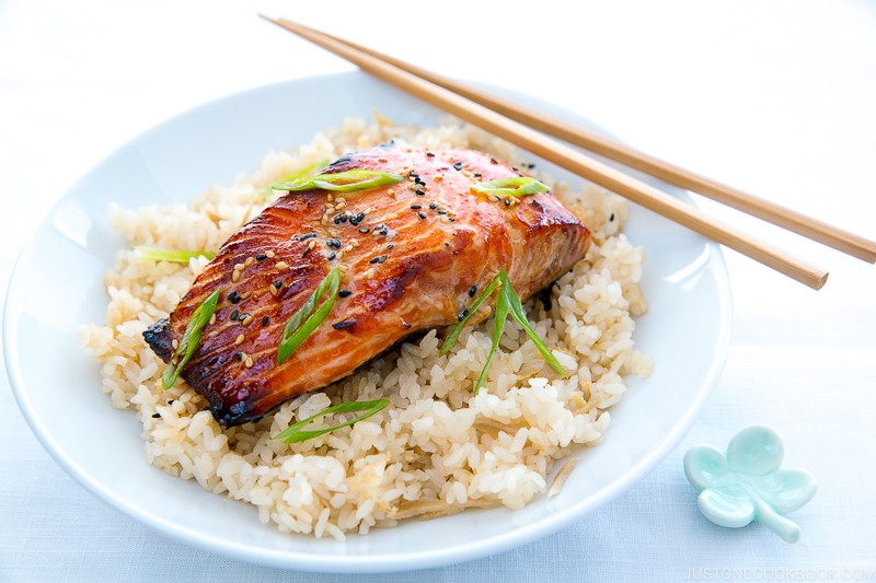 Marinated in a sweet and savory miso sauce, this Miso Salmon recipe makes a delicious weeknight meal
