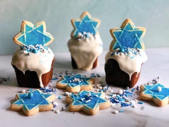 Hanukkah Cupcakes with Star of David Cookie
