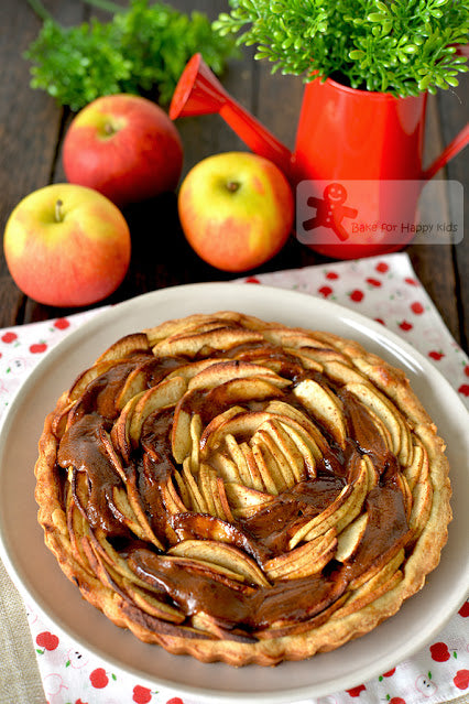 Perfect Caramel Apple Tart - It’s very delicious and not too sweet! HIGHLY RECOMMENDED