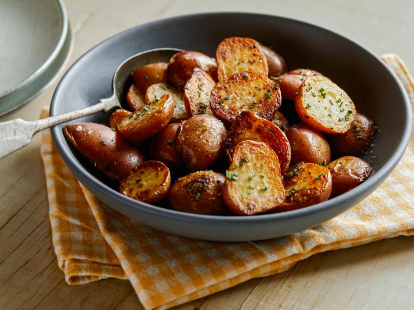 ROASTED BABY POTATOES WITH ROSEMARY RECIPE