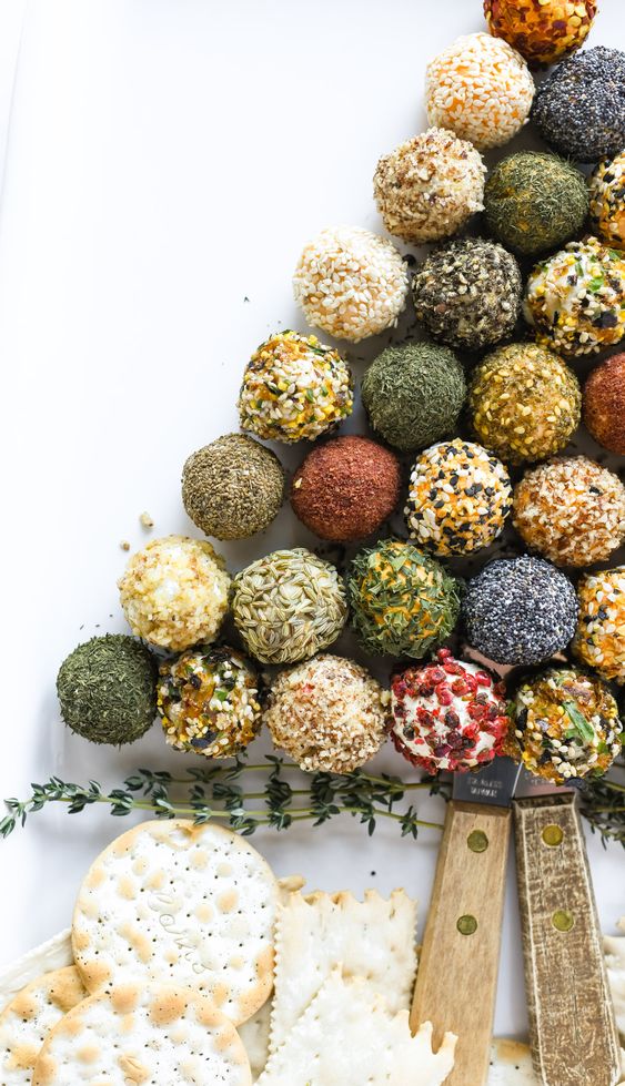 CHRISTMAS APPETIZERS: ORIGINAL AND DELICIOUS RECIPES